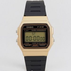 Casio digital silicone strap watch